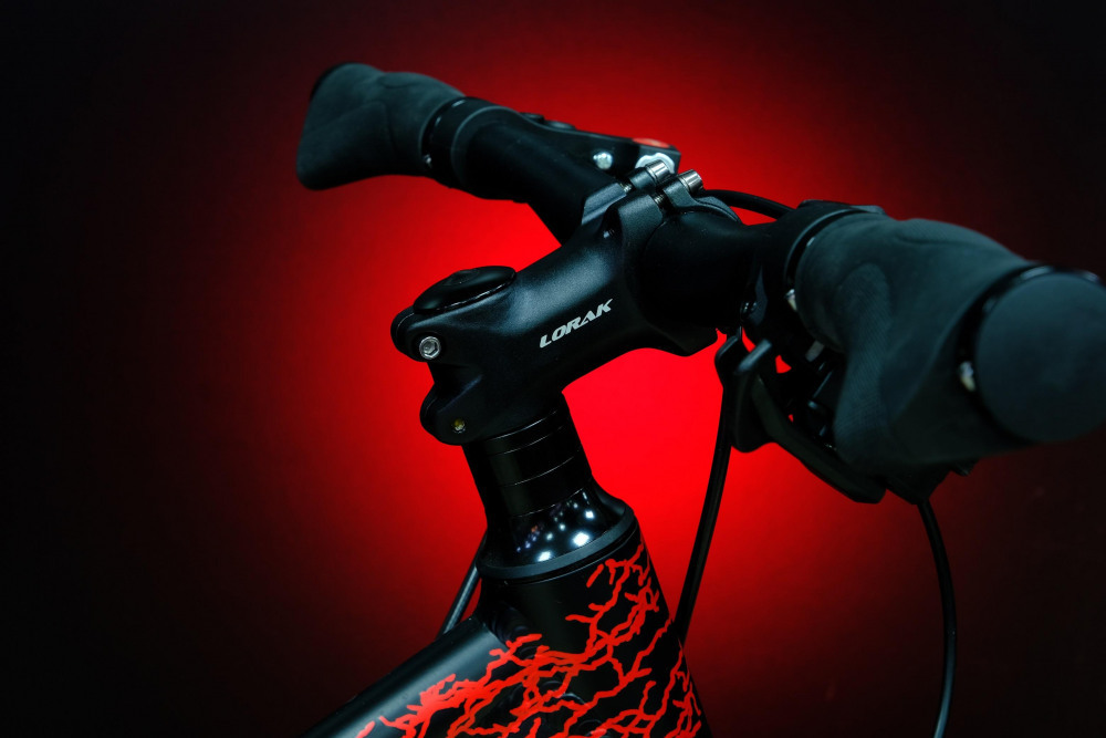 Lorak Shark 24 Black Матовый Чёрный/Красный